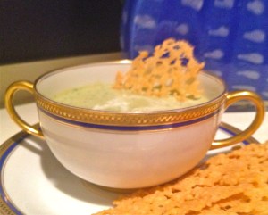 Creamy zucchini soup with parmesan crisps